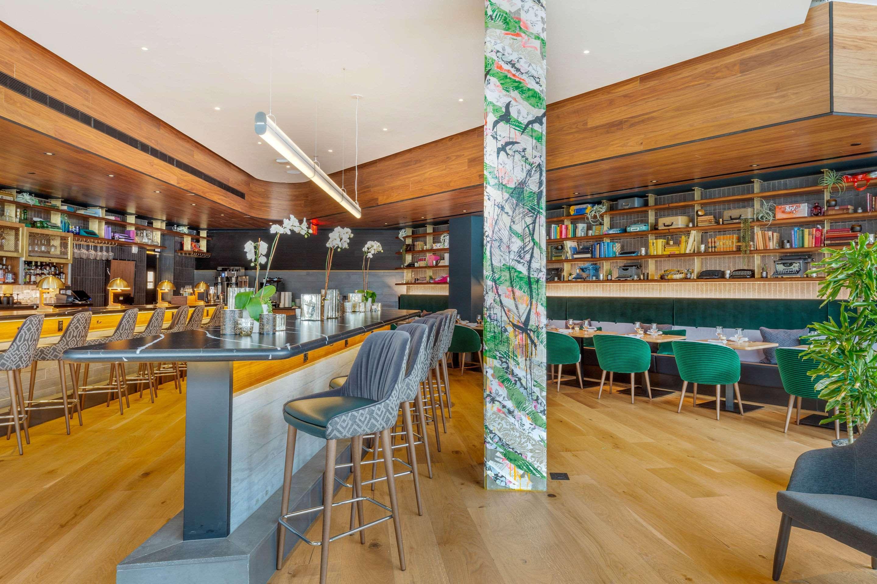 Cambria Hotel Boston Downtown - Seaport Bagian luar foto