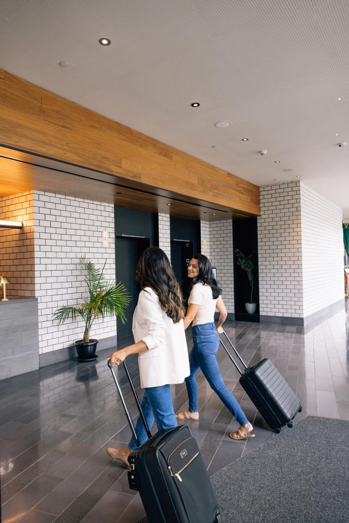 Cambria Hotel Boston Downtown - Seaport Bagian luar foto