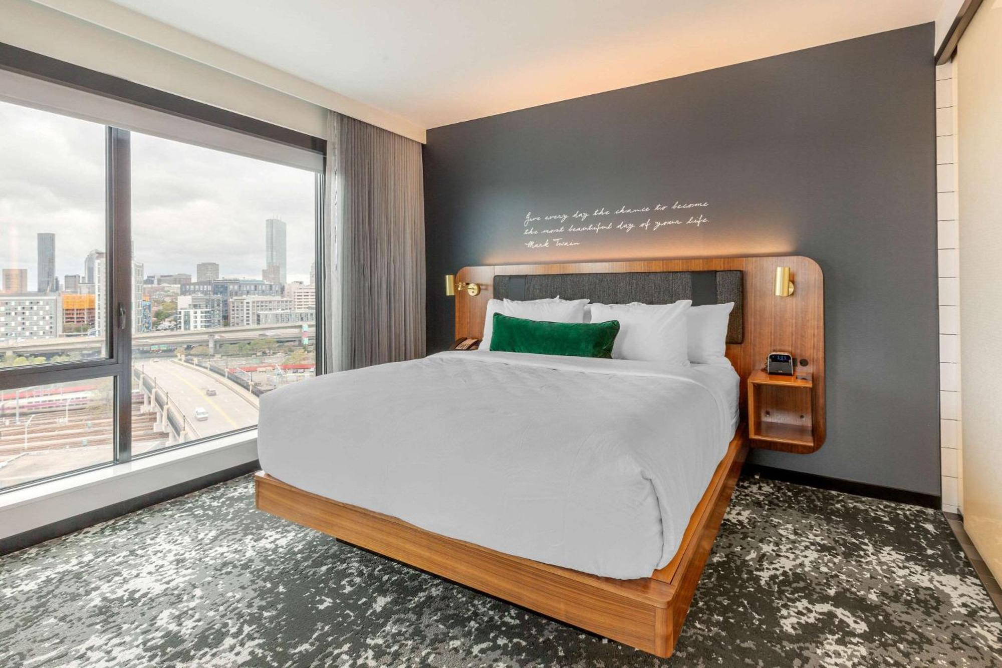 Cambria Hotel Boston Downtown - Seaport Bagian luar foto